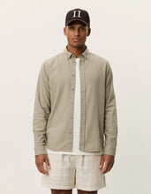 Load image into Gallery viewer, Les Deux Konrad Cotton Linen Shirt Oak Sand