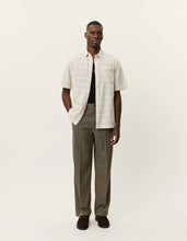 Load image into Gallery viewer, Les Deux Charlie SS Shirt Ivory