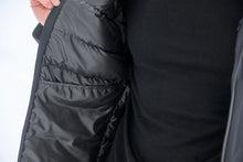 Load image into Gallery viewer, UBR Phantom Jacket Black