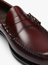 Load image into Gallery viewer, G.H.Bass Penny Loafer Wine