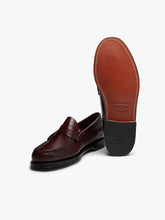 Load image into Gallery viewer, G.H.Bass Penny Loafer Wine