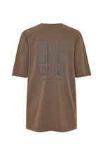 Load image into Gallery viewer, Samsoe Sacohen Tee Brown Stamp