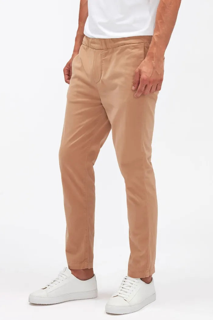7 FOR ALL MANKIND JOGGER CHINO