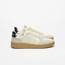 Load image into Gallery viewer, Veja V-82 Leather Calcaire Black