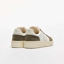 Load image into Gallery viewer, Veja V-82 Leather Natural Khaki