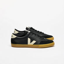 Load image into Gallery viewer, Veja Volley Leather Black Pierre