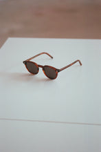 Load image into Gallery viewer, Monokel Nelson Amber

