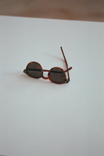 Load image into Gallery viewer, Monokel Nelson Amber
