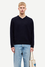 Load image into Gallery viewer, Samsoe Jacks V-Neck Salute
