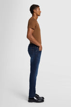 Load image into Gallery viewer, 7 For All Mankind Slimmy Tapered Alto
