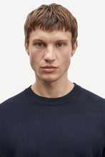 Load image into Gallery viewer, SAMSOE GUNAN CREW NECK NAVY
