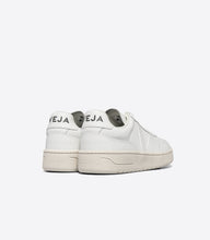 Load image into Gallery viewer, VEJA V-90 LEATHER WHITE
