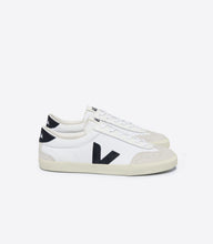 Load image into Gallery viewer, VEJA VOLLY CANVAS WHITE BLACK
