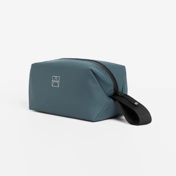 STUBBLE & CO WASH BAG TASMIN BLUE