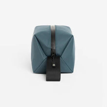 Load image into Gallery viewer, STUBBLE &amp; CO WASH BAG TASMIN BLUE
