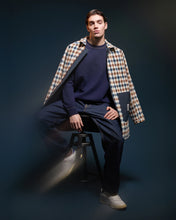 Load image into Gallery viewer, Aquascutum Therma Reversible Trench
