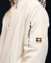 Load image into Gallery viewer, Aquascutum Hidden Hood Polar Fleece Old White
