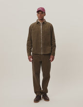Load and play video in Gallery viewer, Les Deux Kody Overshirt Military Olive
