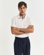 Load image into Gallery viewer, GANT TEXTURED POLO CREAM
