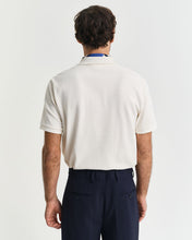 Load image into Gallery viewer, GANT TEXTURED POLO CREAM
