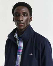 Load image into Gallery viewer, GANT LIGHTWEIGHT HAMPSHIRE JACKET NAVY
