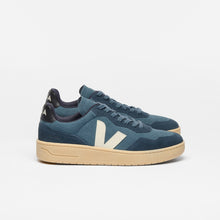 Load image into Gallery viewer, Veja V-90 California Pierre
