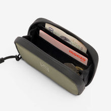 Load image into Gallery viewer, Stubble &amp; Co Wallet Urban Green
